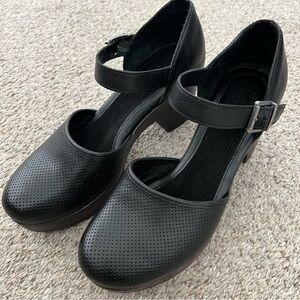 BOC B.O.C Black Perforated Mary Jane Platform Heels with Ankle Strap Size 10